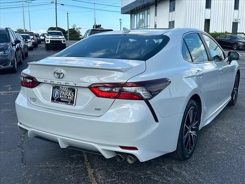 Used 2024 Toyota Camry SE FWD image 11