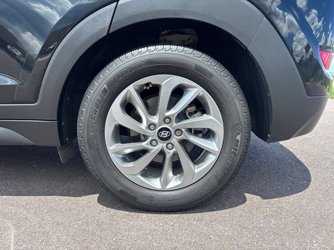 Used 2018 Hyundai Tucson SE AWD/4WD image 32