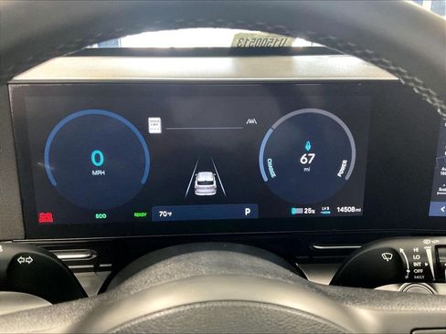 Used 2024 Hyundai Kona Limited FWD image 24