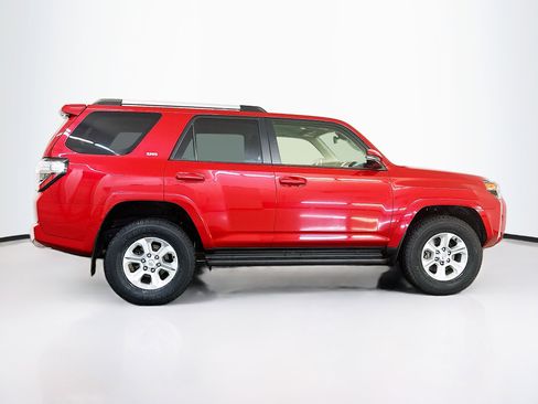 Used 2024 Toyota 4Runner SR5 Premium image 10