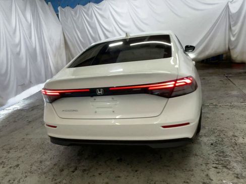 Used 2025 Honda Accord LX image 7