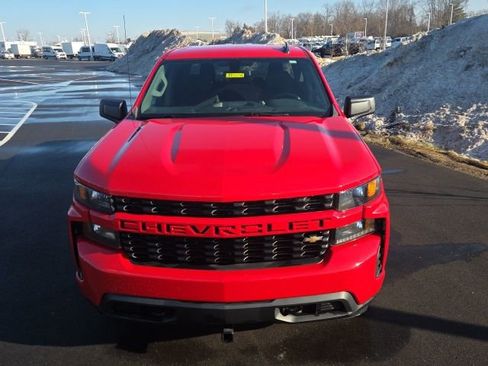 Used 2020 Chevrolet Silverado 1500 Custom w/ Custom Value Package image 14