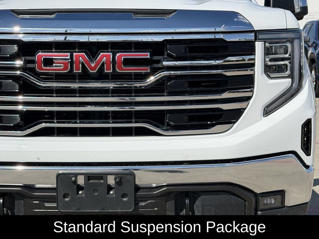 Used 2026 GMC Sierra 1500 SLT RWD image 4