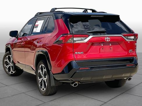 Used 2025 Toyota RAV4 XSE AWD/4WD image 12