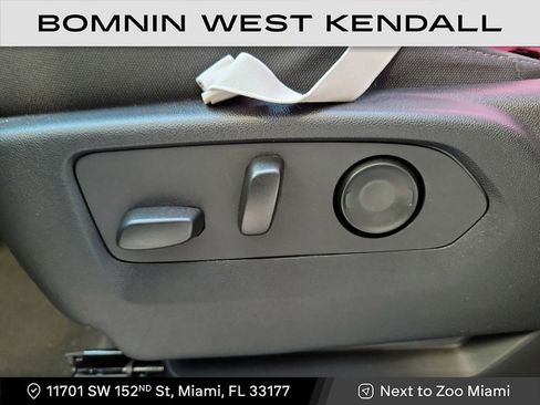 Used 2024 Chevrolet Tahoe LS image 12