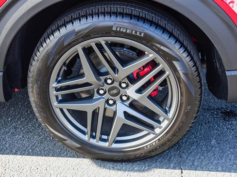 Used 2025 Ford Explorer ST-Line w/ Premium Package image 8