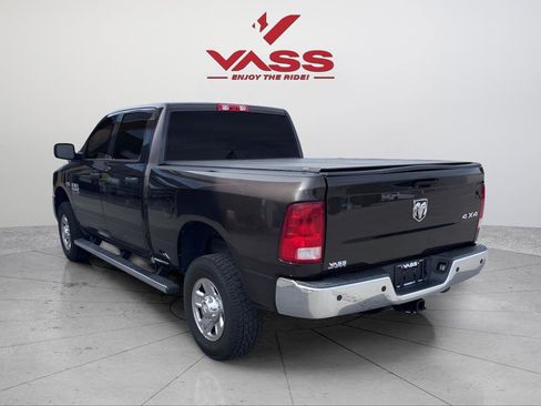 Used 2016 RAM 2500 Tradesman w/ Chrome Appearance Group image 3