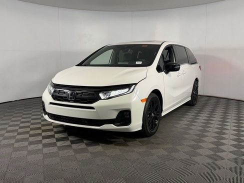 Used 2025 Honda Odyssey Sport-L image 3