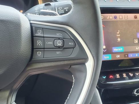 New 2026 Jeep Grand Cherokee Altitude AWD/4WD image 15