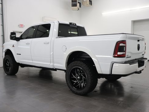 Used 2023 RAM 2500 Limited AWD/4WD image 6