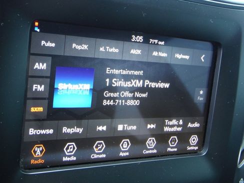 Used 2019 Jeep Cherokee Latitude Plus w/ Cold Weather Group AWD/4WD image 24