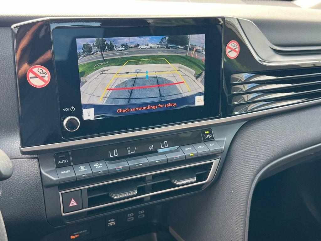 Used 2025 Toyota Camry LE FWD image 20