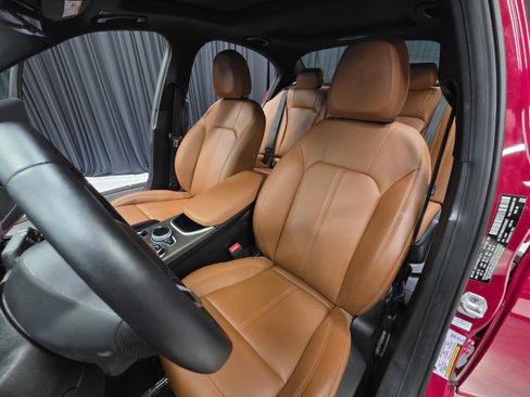 Used 2022 Alfa Romeo Giulia Ti image 15