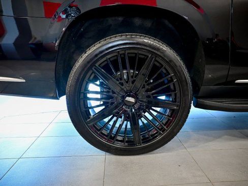 Used 2021 Cadillac Escalade ESV Premium Luxury AWD/4WD image 46