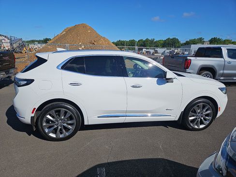 Used 2022 Buick Envision Avenir w/ Technology Package II AWD/4WD image 7