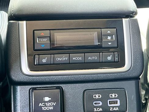 Used 2023 Subaru Ascent Touring AWD/4WD image 28