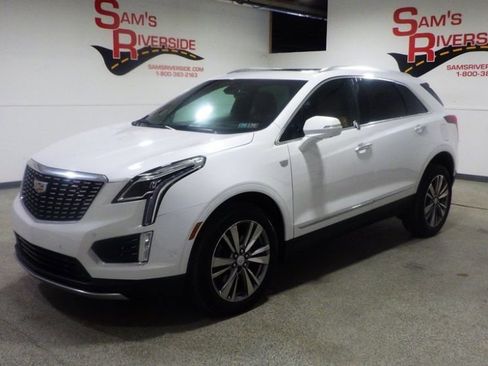 Used 2024 Cadillac XT5 Premium Luxury w/ Technology Package AWD/4WD image 1