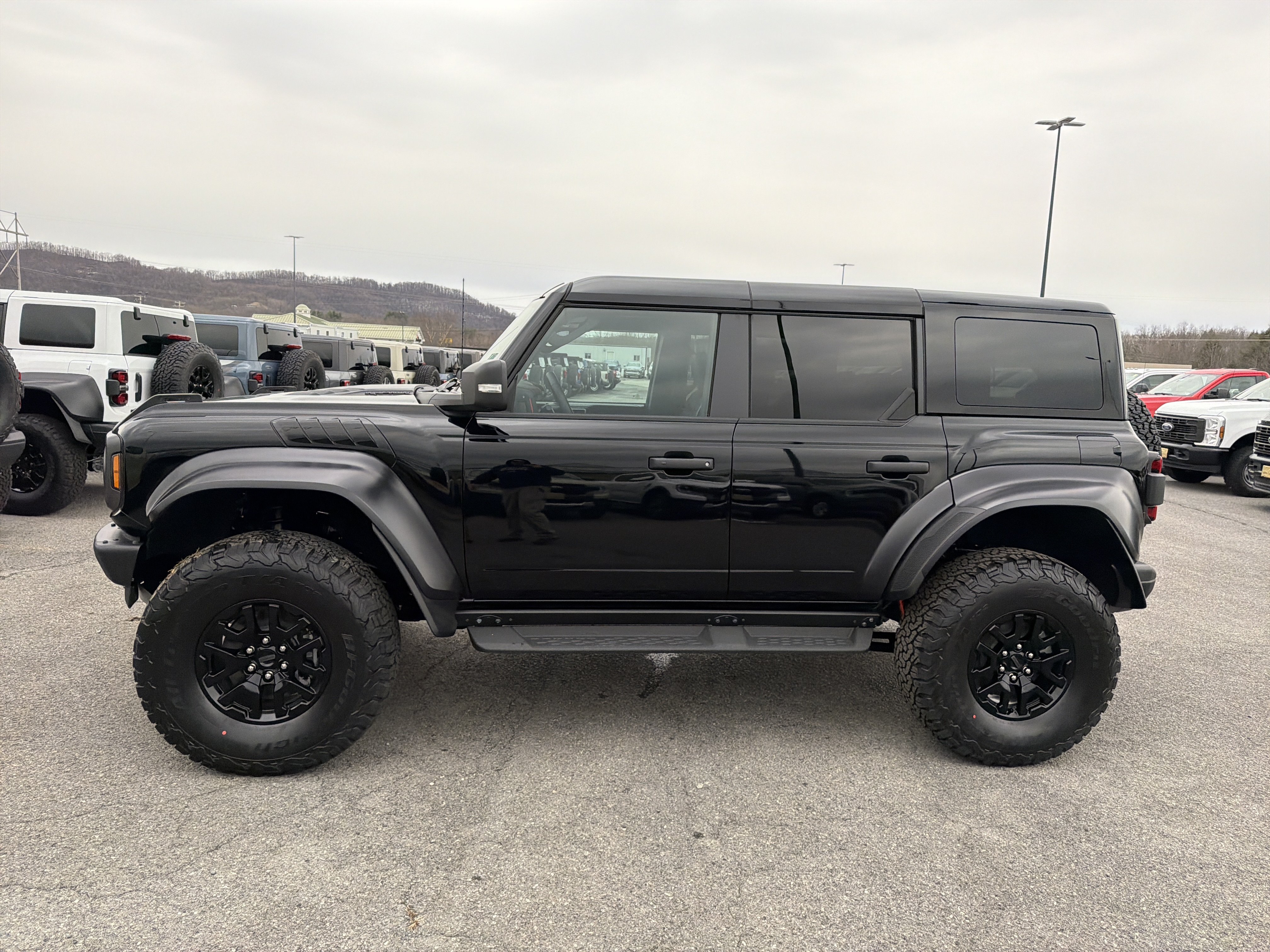 New 2026 Ford Bronco Raptor AWD/4WD image 10