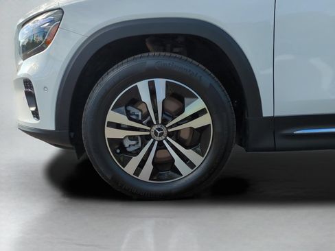 Used 2026 Mercedes-Benz GLB 250 w/ Exclusive Package image 25