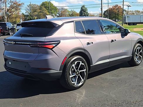 New 2026 Chevrolet Equinox EV LT image 4