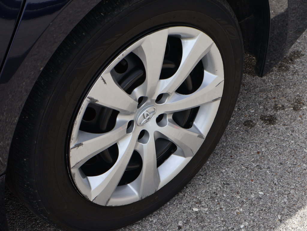 Used 2025 Toyota Corolla LE FWD image 36