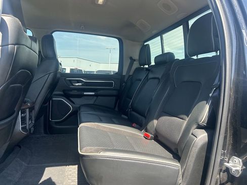 Used 2022 RAM 1500 Laramie AWD/4WD image 7