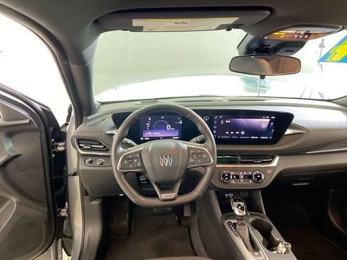 Used 2024 Buick Envista Preferred w/ Convenience I Package image 33