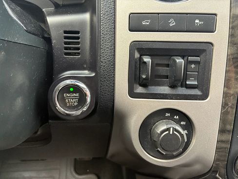 Used 2016 Ford Expedition Limited w/ Equipment Group 301A AWD/4WD image 24