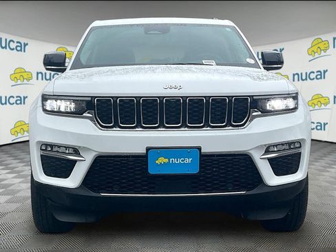 Used 2023 Jeep Grand Cherokee Limited w/ Luxury Tech Group II image 2