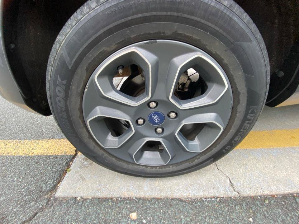 Used 2021 Ford EcoSport S FWD image 27