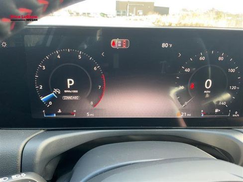New 2026 Nissan Sentra SR w/ SR Premium Package FWD image 8