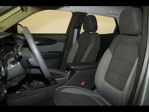 Certified 2024 Chevrolet TrailBlazer LT w/ Driver Confidence Package AWD/4WD image 14