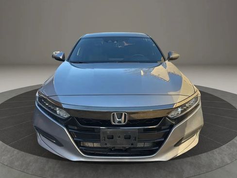Used 2019 Honda Accord Sport image 2