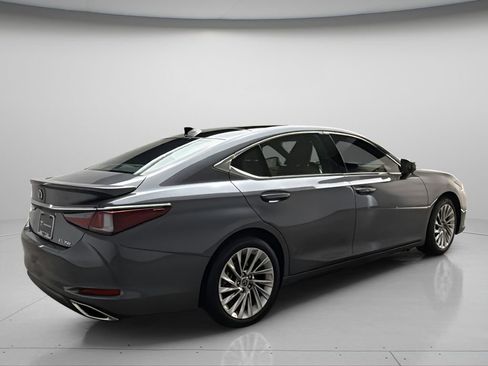 Used 2020 Lexus ES 350 Ultra Luxury w/ Accessory Package 2 FWD image 6