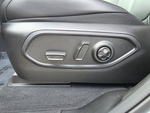 New 2025 Jeep Grand Cherokee L Limited w/ Trailer Tow Package image 13