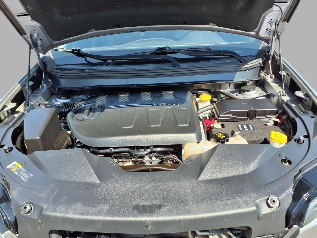Used 2019 Jeep Cherokee Trailhawk w/ Comfort/Convenience Group AWD/4WD image 4