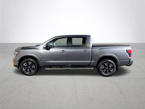Used 2021 Nissan Titan Platinum Reserve w/ Moonroof Package AWD/4WD image 9