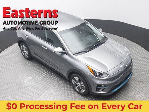 Used 2022 Kia Niro EX FWD image 3