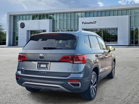 Certified 2022 Volkswagen Taos SE FWD image 6
