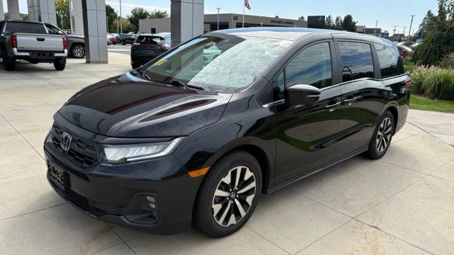 Used 2025 Honda Odyssey EX-L image 3