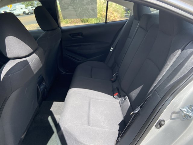 Used 2025 Toyota Corolla LE FWD image 39