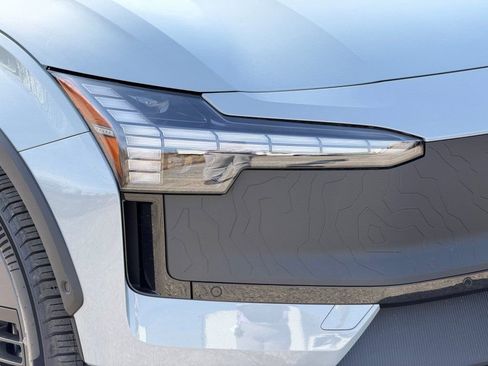 New 2026 Volvo EX30 Cross Country Ultra AWD/4WD image 3