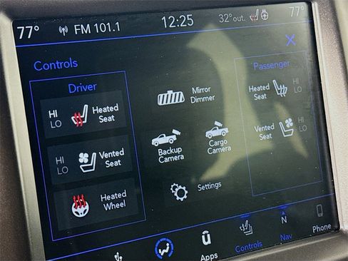 Used 2018 RAM 3500 Laramie Longhorn image 19