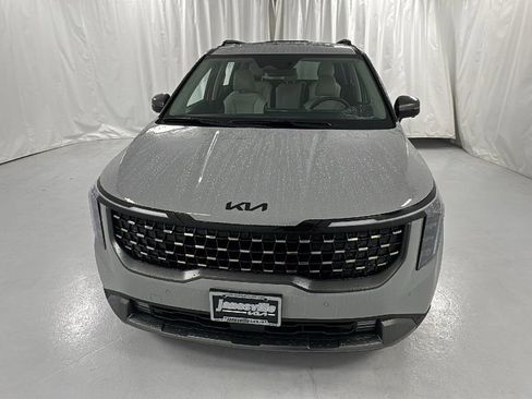 New 2026 Kia Carnival SX w/ SX Dark Edition Package FWD image 8