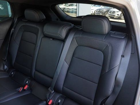 New 2025 Chevrolet Equinox EV LT image 23