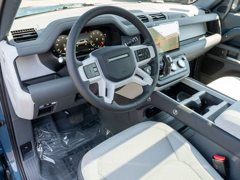 New 2025 Land Rover Defender 110 S image 11