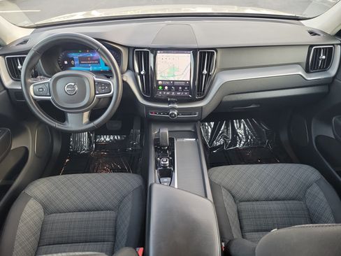 Used 2023 Volvo XC60 B5 Core AWD/4WD image 16