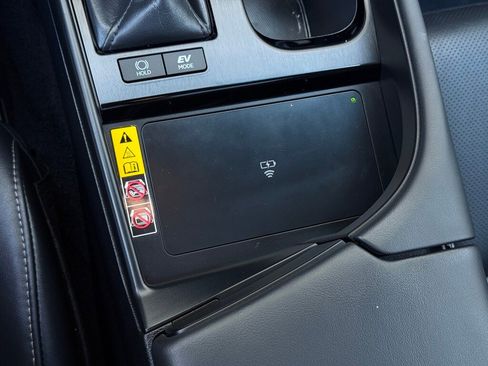 Certified 2025 Lexus ES 300h w/ Premium Package image 22