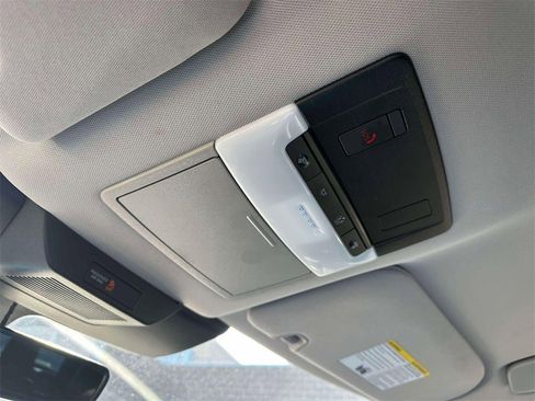 Certified 2023 Nissan Pathfinder SL w/ Lighting Package (N92) image 32