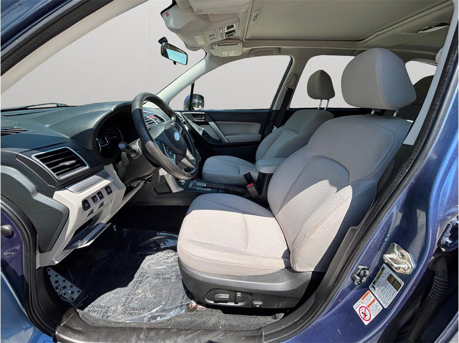 Used 2017 Subaru Forester 2.5i Premium AWD/4WD image 2